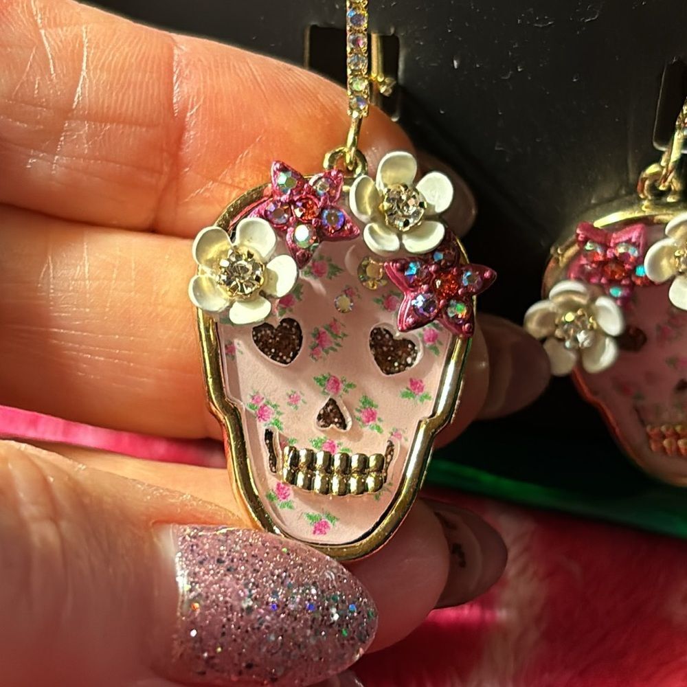 NWT Betsey Johnson sugar skull earrings. Pink and white in gold setting.